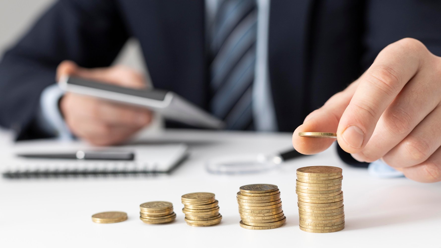 front-view-finance-business-elements-assortment front-view-finance-business-elements-assortment